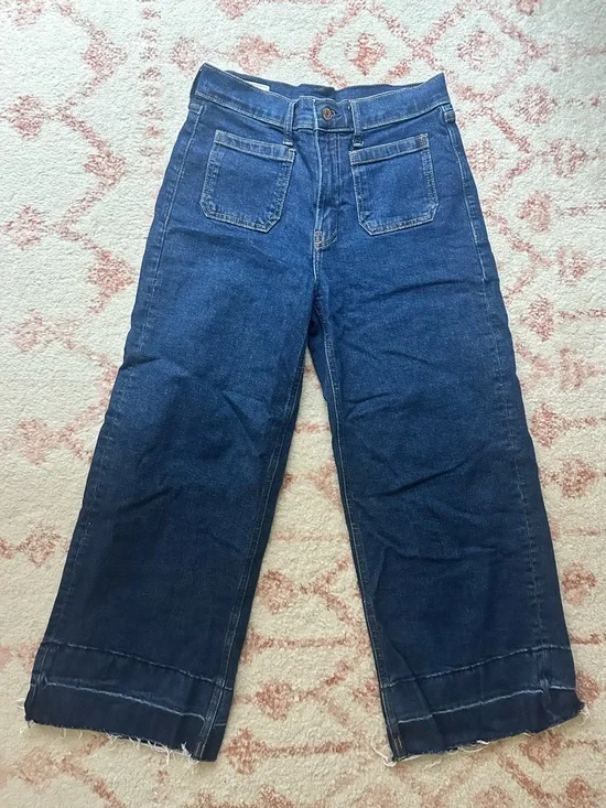 NWOT Gap High Rise Stride Ankle Jeans - Picture 2 of 4